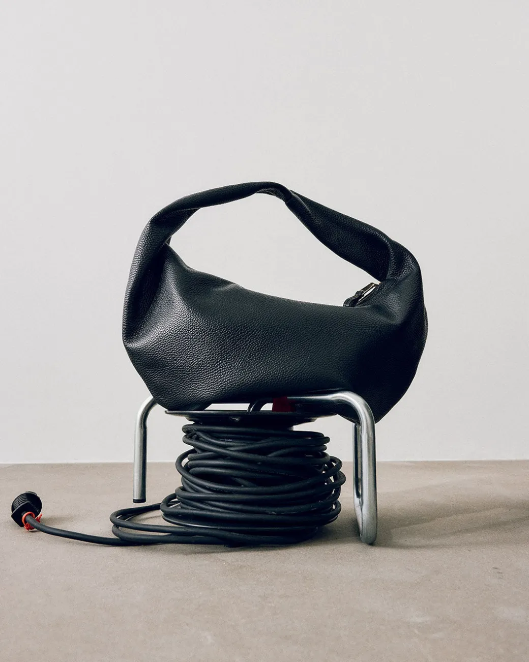 alva_shoulder_bag_leather_5.webp Shoulder Bags^Flattered Alva Shoulder Bag Leather Black