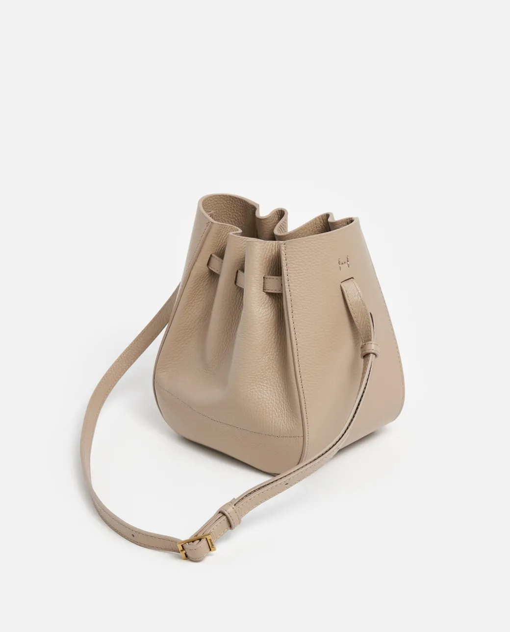 bo_mini_bucket_leather_ta_4.webp Shoulder Bags | Crosshoulder Bag^Flattered Bo Mini Bucket Leather Taupe