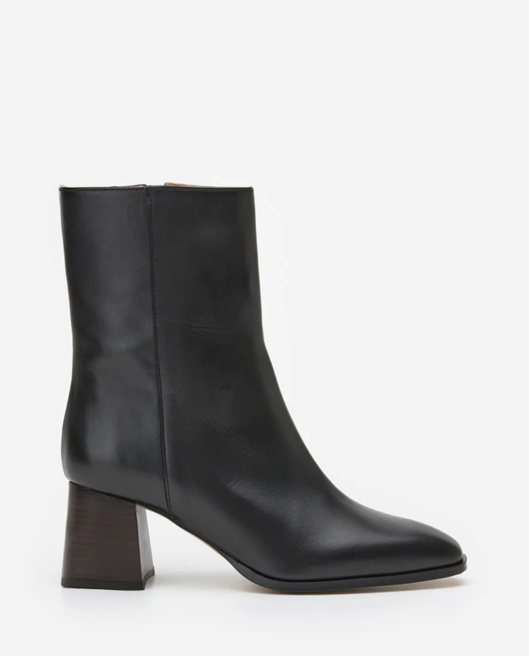 christa_leather_black_1.webp Boots^Flattered Christa Leather Black