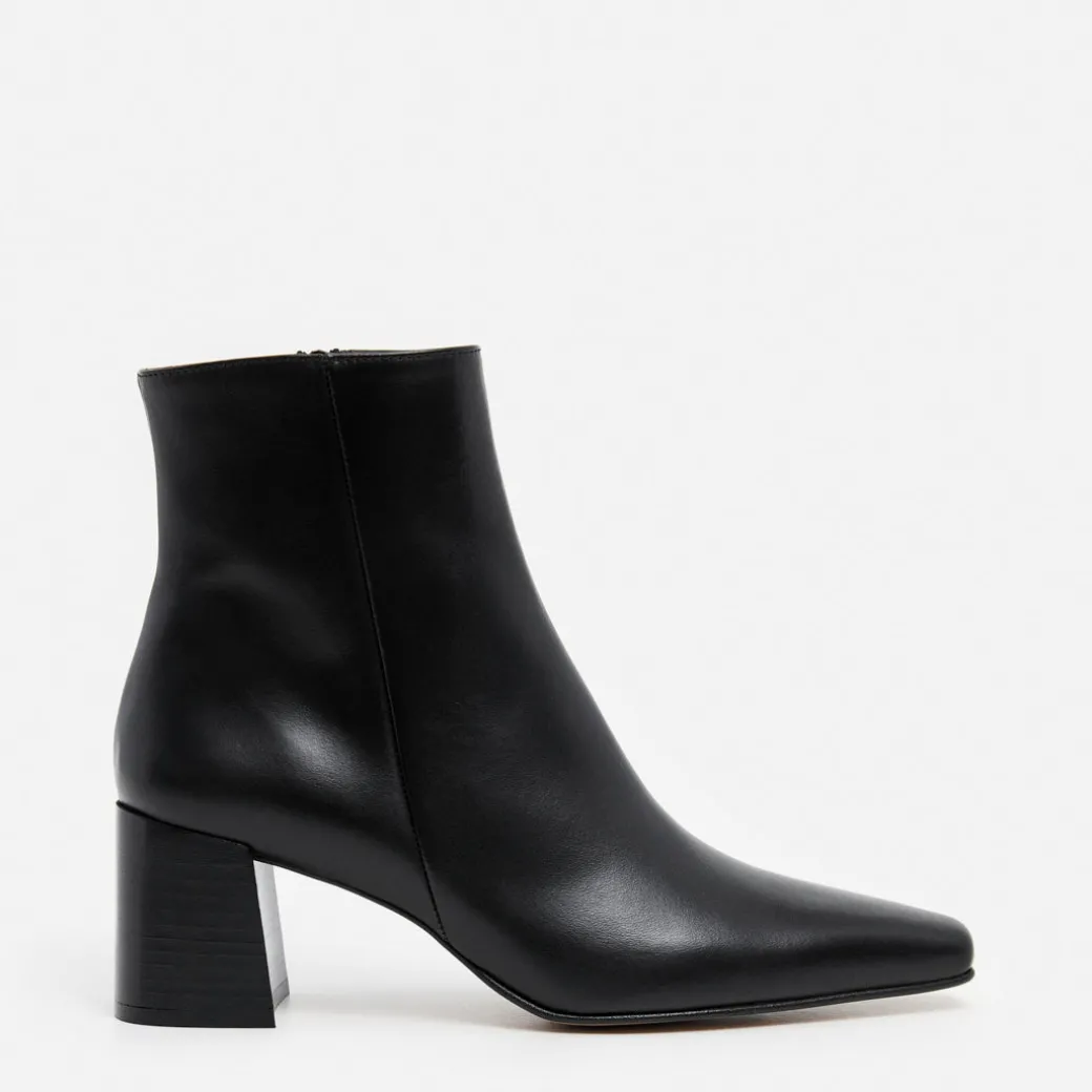gill_leather_black_0.webp Boots^Flattered Gill Leather Black