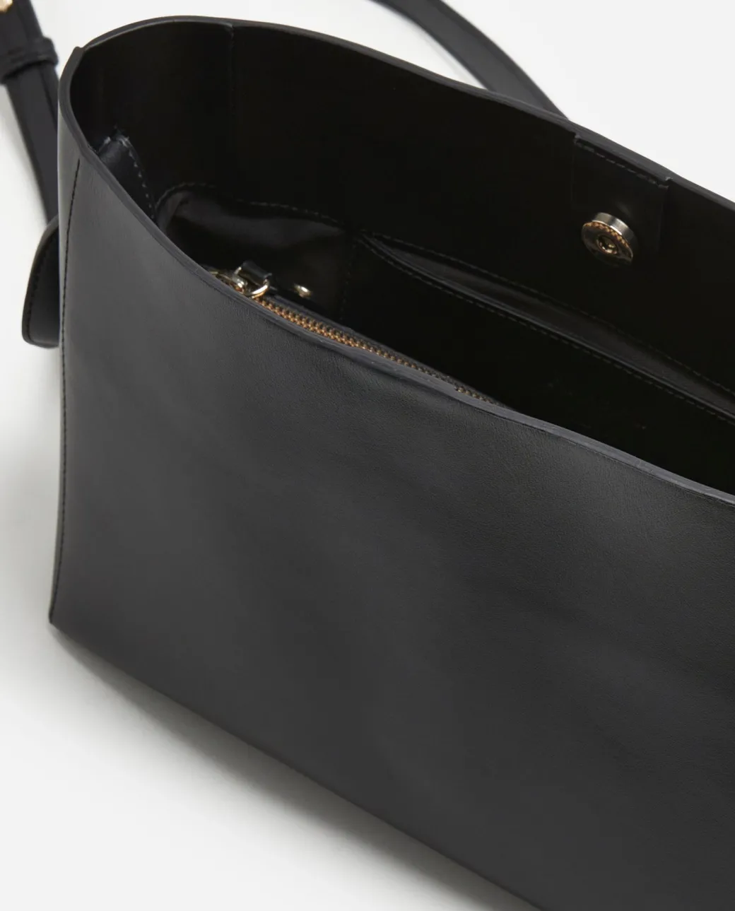 hedda_midi_handbag_leathe_4.webp Top Handle Bags | Shoulder Bags^Flattered Hedda Midi Handbag Leather Black
