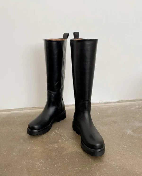 High-Shaft Boots | Boots^Flattered Luna Leather Black