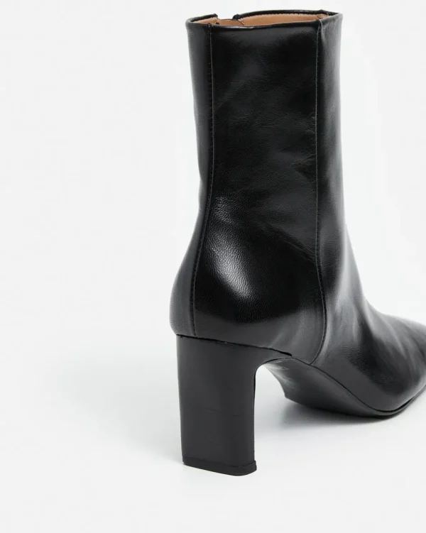 Boots^Flattered Moa Leather Black