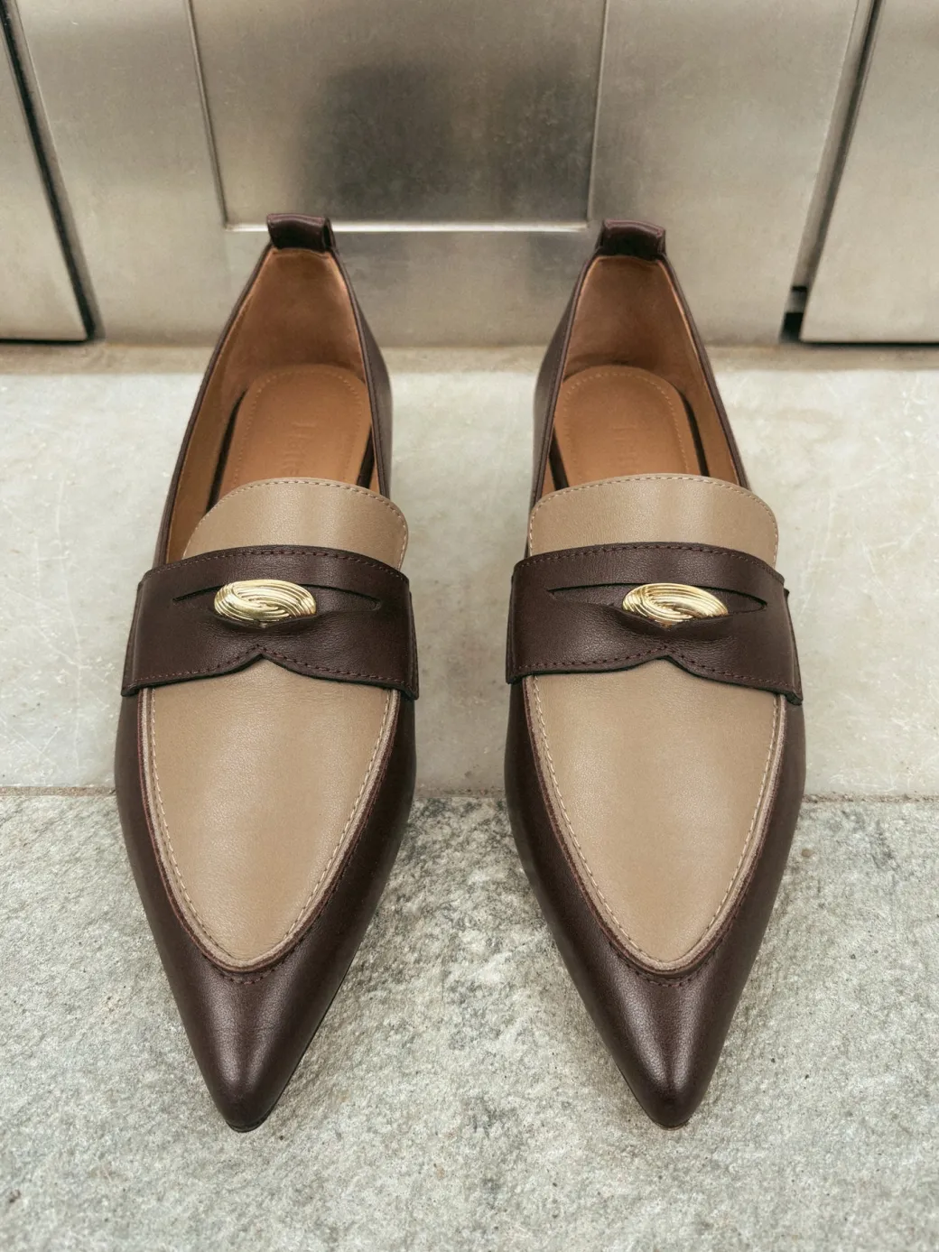 penelope_leather_taupebur_6.webp Loafers^Flattered Penelope Leather Taupe/Burgundy