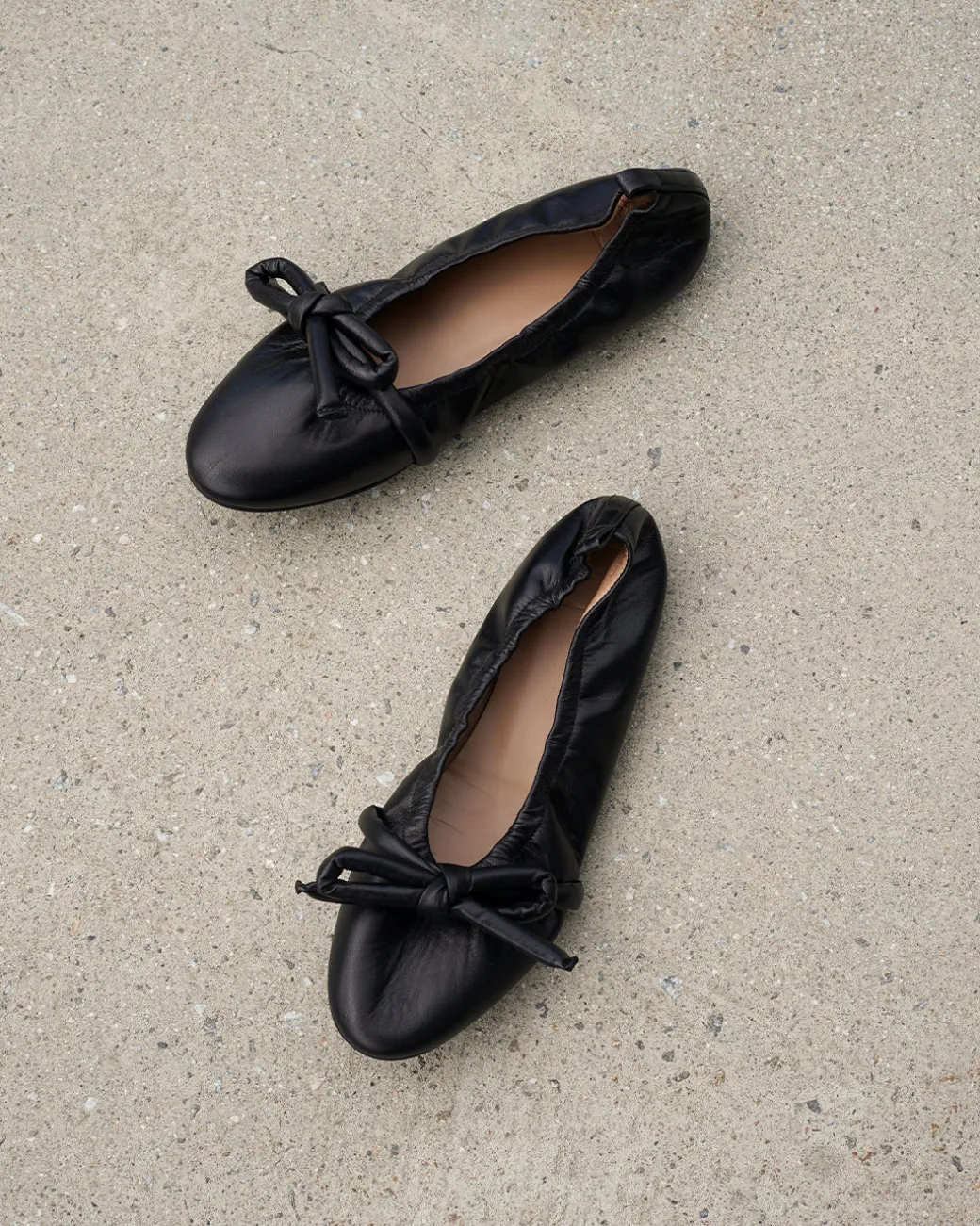 polly_leather_black_3.webp Ballet Flats^Flattered Polly Leather Black