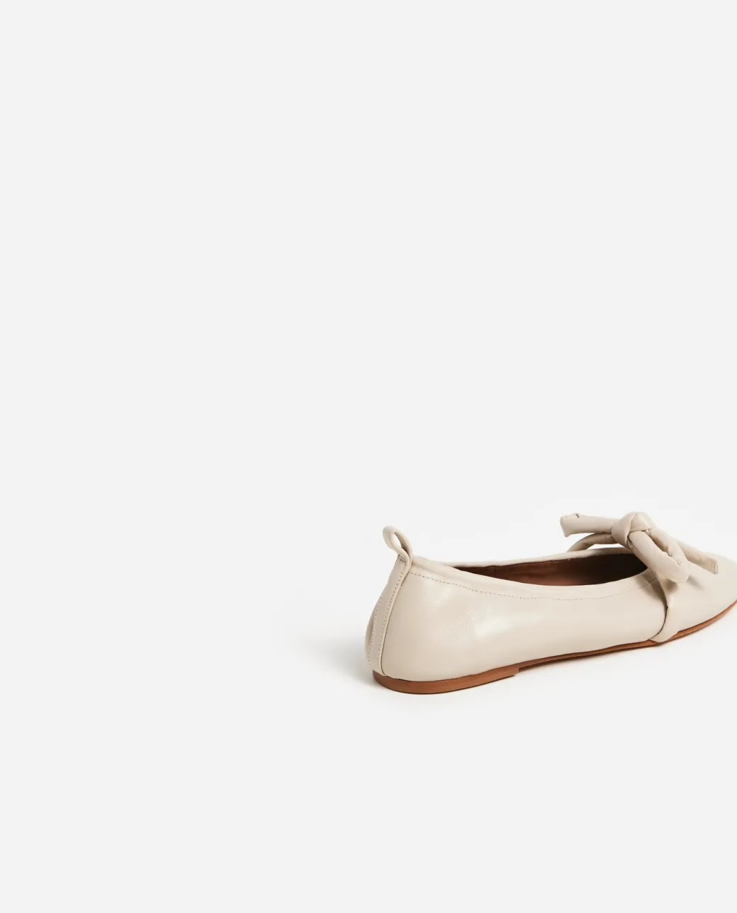 polly_leather_creme_3.webp Ballet Flats^Flattered Polly Leather Creme